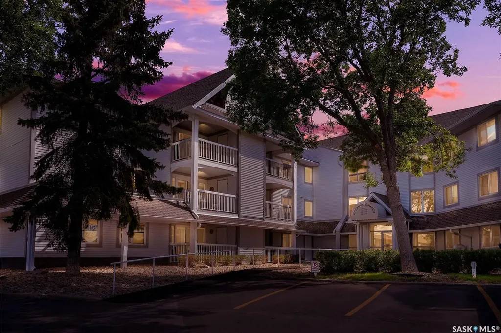 960 Assiniboine Avenue E Regina SK S4V 2P8