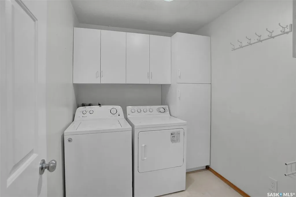 960 Assiniboine Avenue E Regina SK S4V 2P8