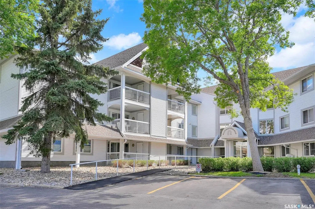 960 Assiniboine Avenue E Regina SK S4V 2P8