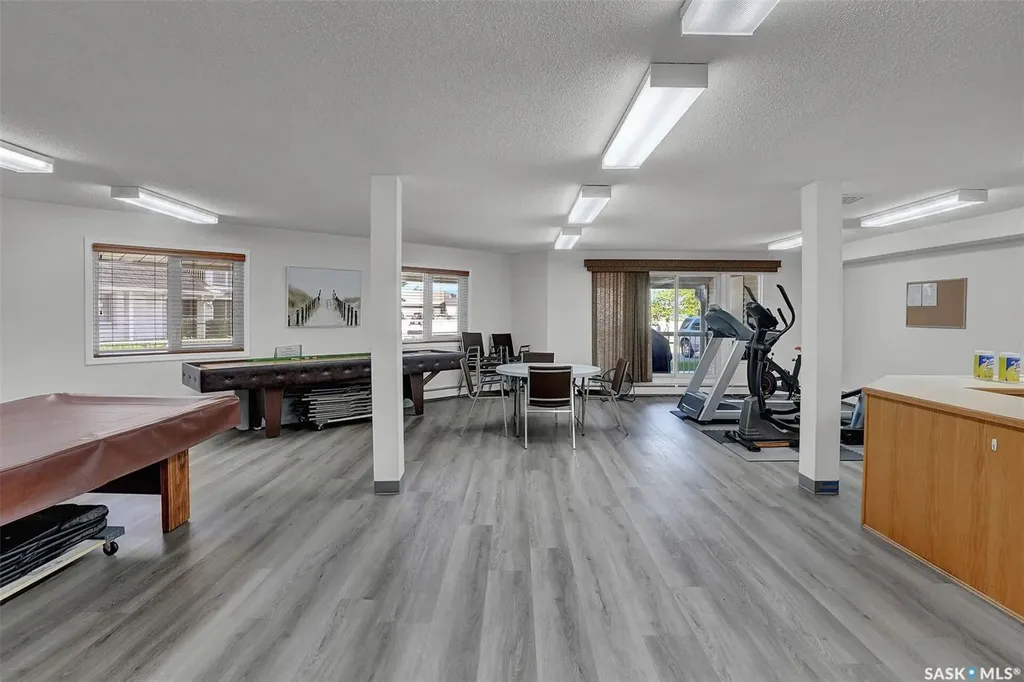 960 Assiniboine Avenue E Regina SK S4V 2P8