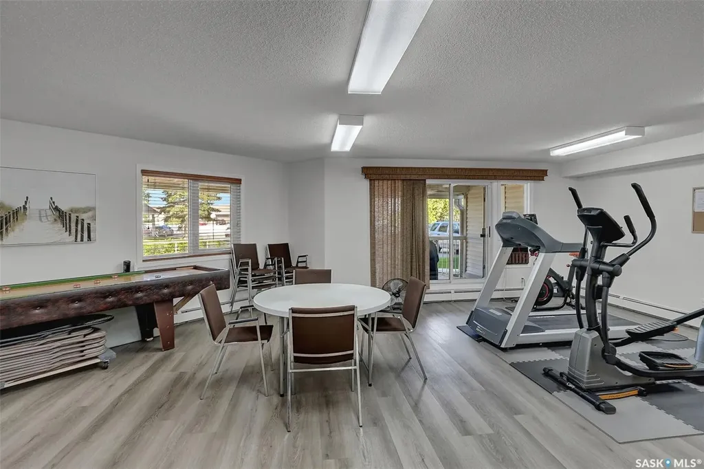 960 Assiniboine Avenue E Regina SK S4V 2P8