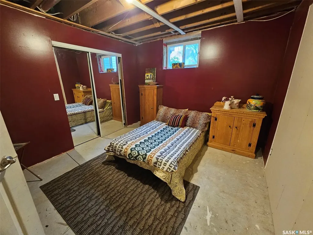 306 West 1st Street Alida SK S0C 0B0