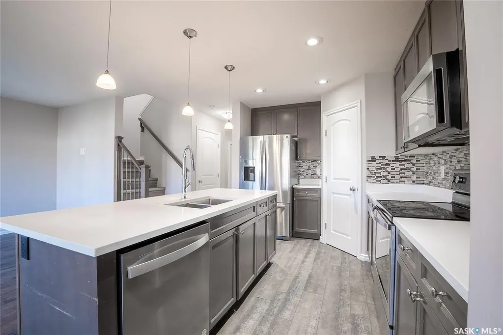334 Dickson Crescent Saskatoon SK S7T 0T8