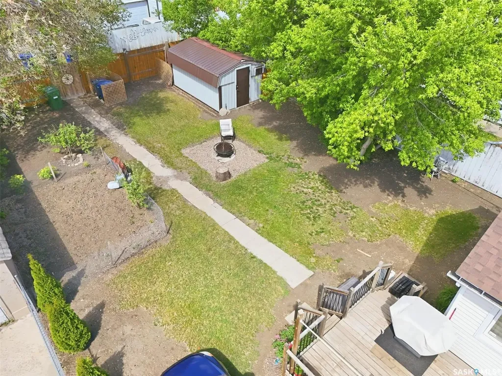 811 O Avenue S Saskatoon SK S7M 2S6