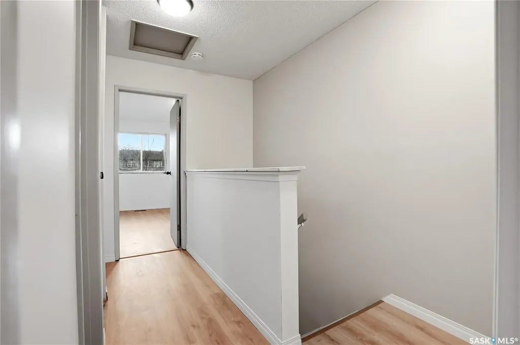 1128 Mckercher Drive Saskatoon SK S7H 4Y7