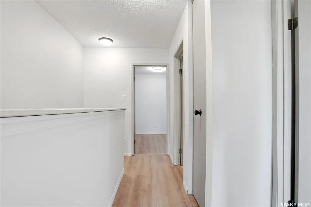 1128 Mckercher Drive Saskatoon SK S7H 4Y7
