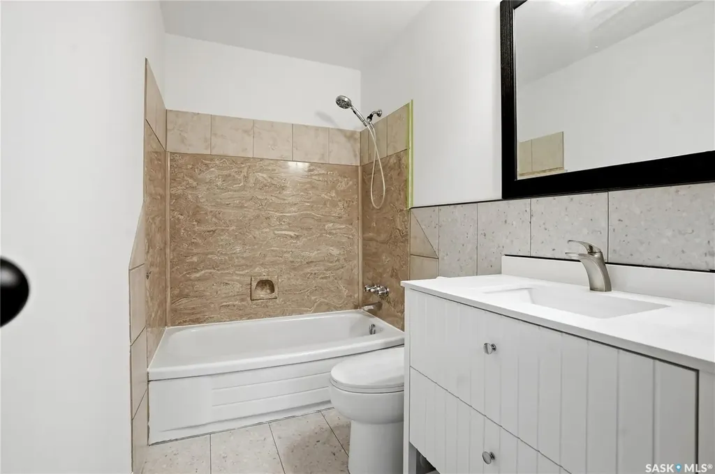 1128 Mckercher Drive Saskatoon SK S7H 4Y7