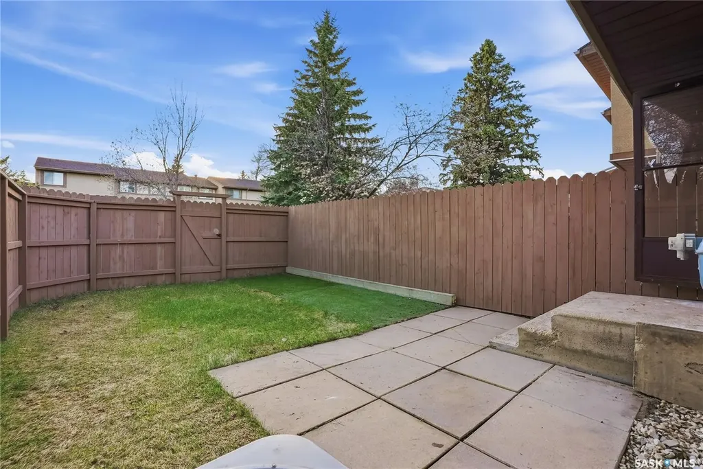 1128 Mckercher Drive Saskatoon SK S7H 4Y7