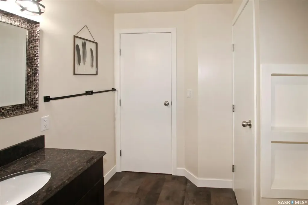 351 4th Avenue NW Swift Current SK S9H 0V1