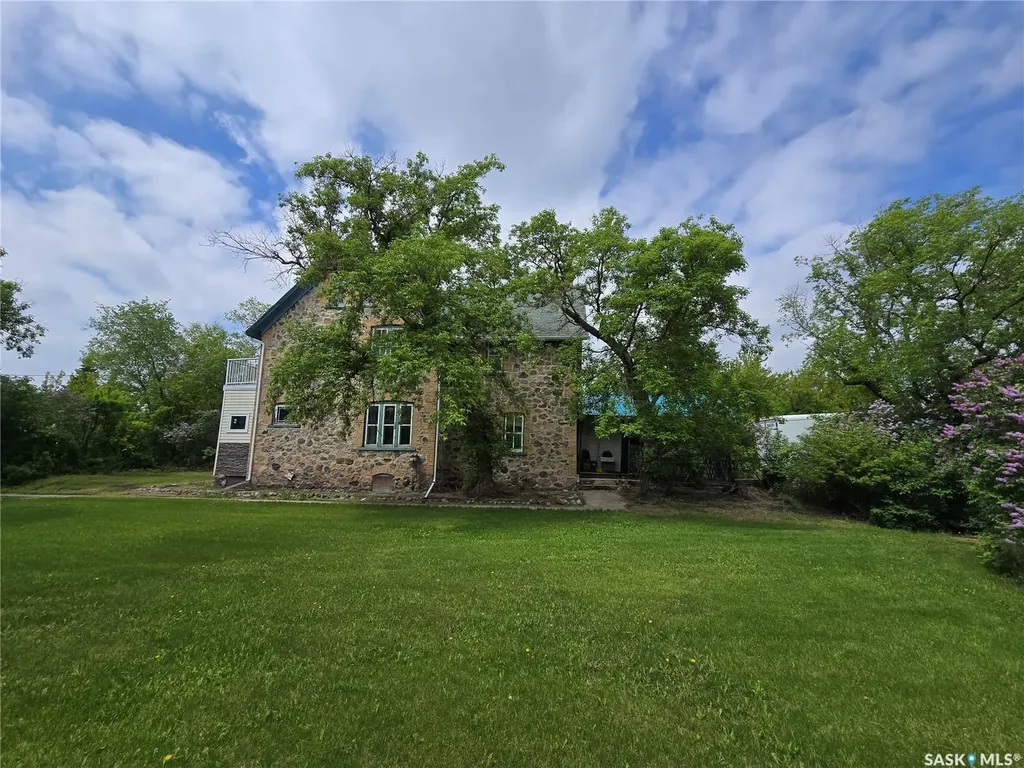 934 Main Street Broadview SK S0G 0K0