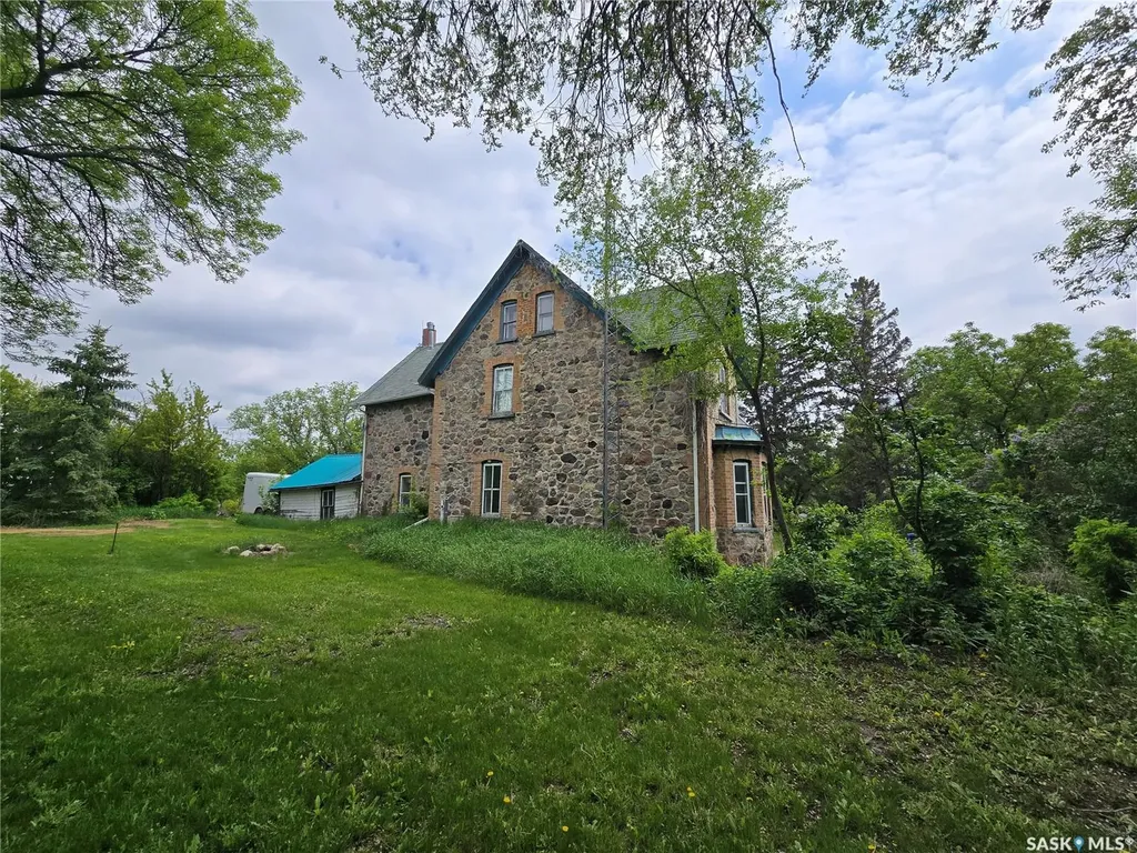934 Main Street Broadview SK S0G 0K0