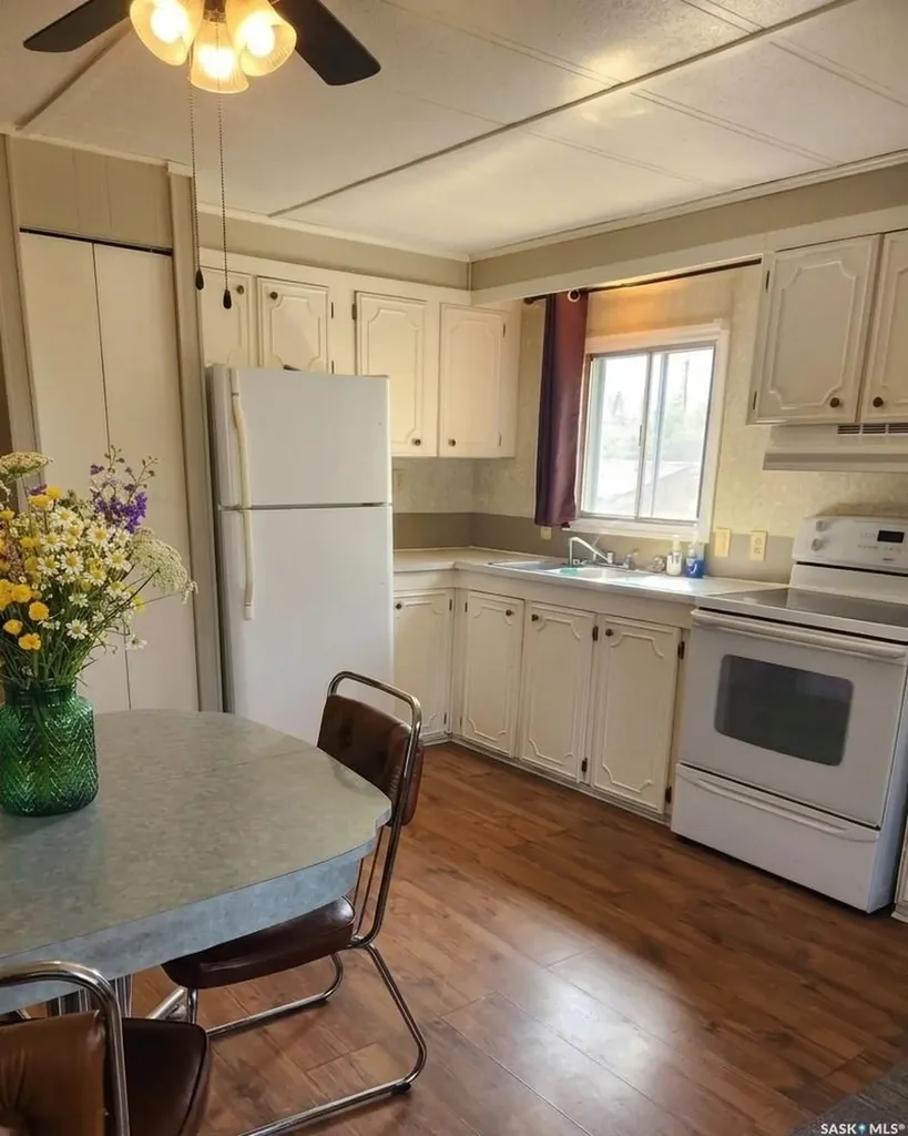 267 Lakeshore Drive Lakeland Rm No. 521 SK S0J 0N0