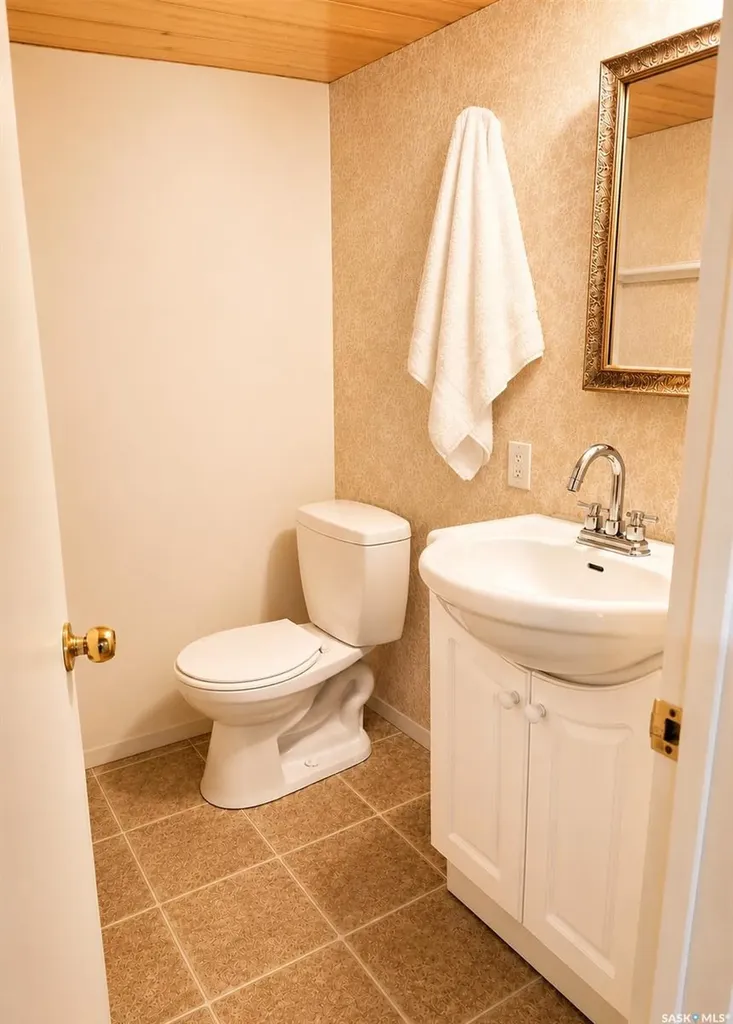 267 Lakeshore Drive Lakeland Rm No. 521 SK S0J 0N0