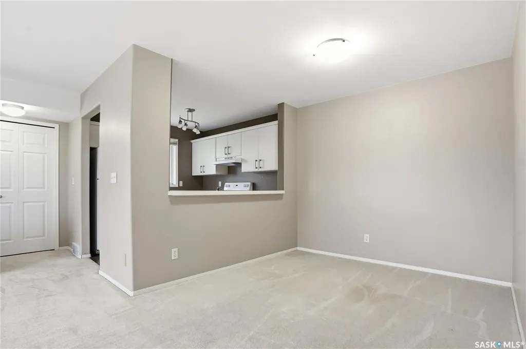 615 Perehudoff Crescent Saskatoon SK S7N 4K6