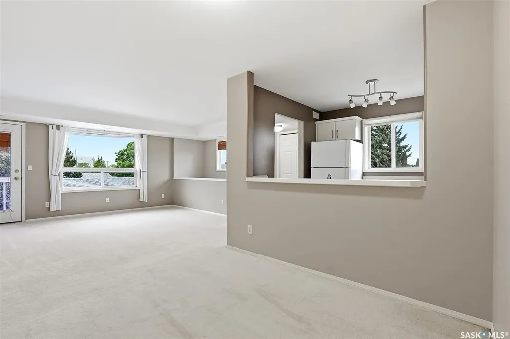615 Perehudoff Crescent Saskatoon SK S7N 4K6