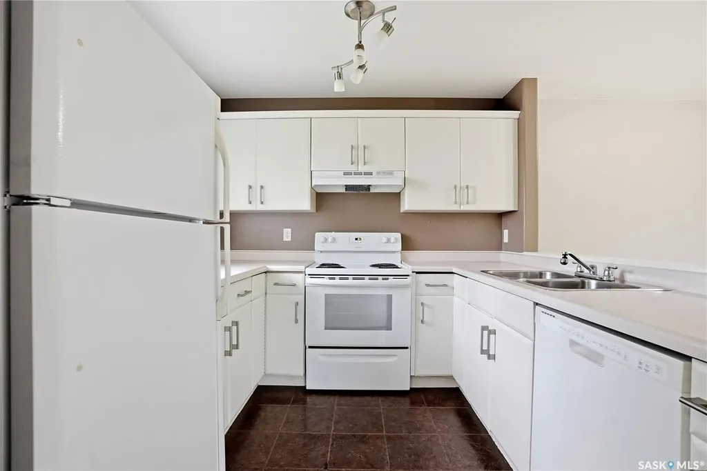 615 Perehudoff Crescent Saskatoon SK S7N 4K6
