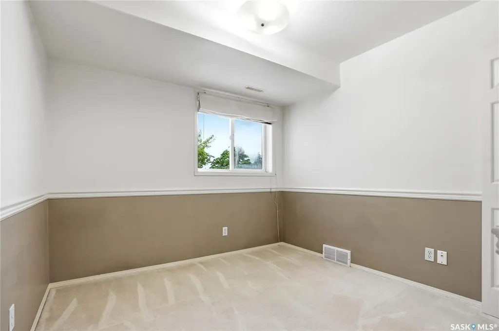 615 Perehudoff Crescent Saskatoon SK S7N 4K6