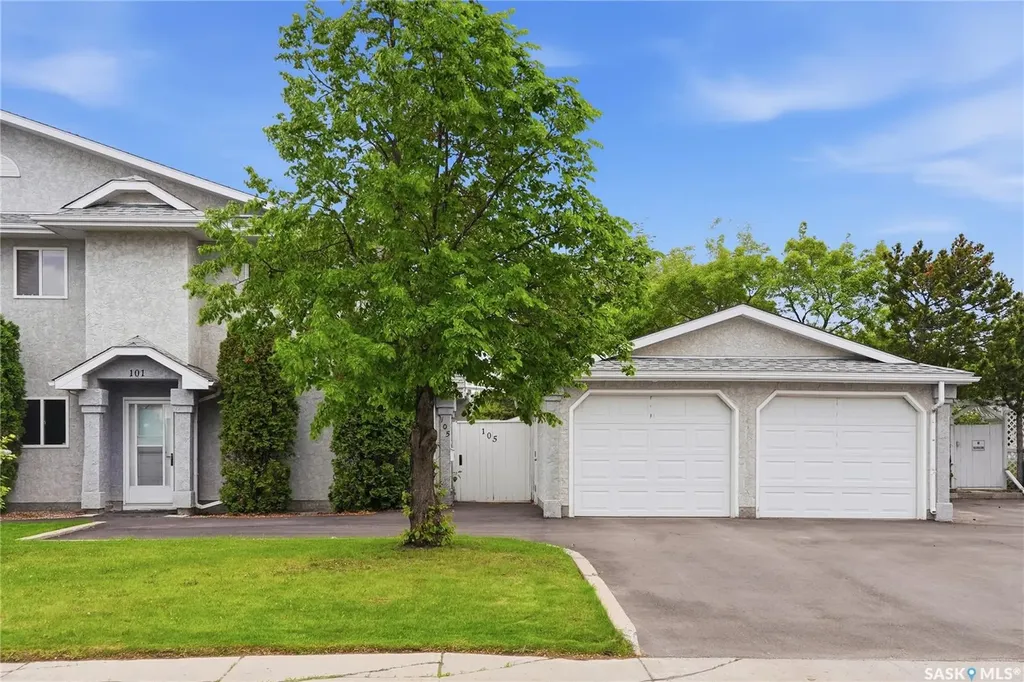 615 Perehudoff Crescent Saskatoon SK S7N 4K6
