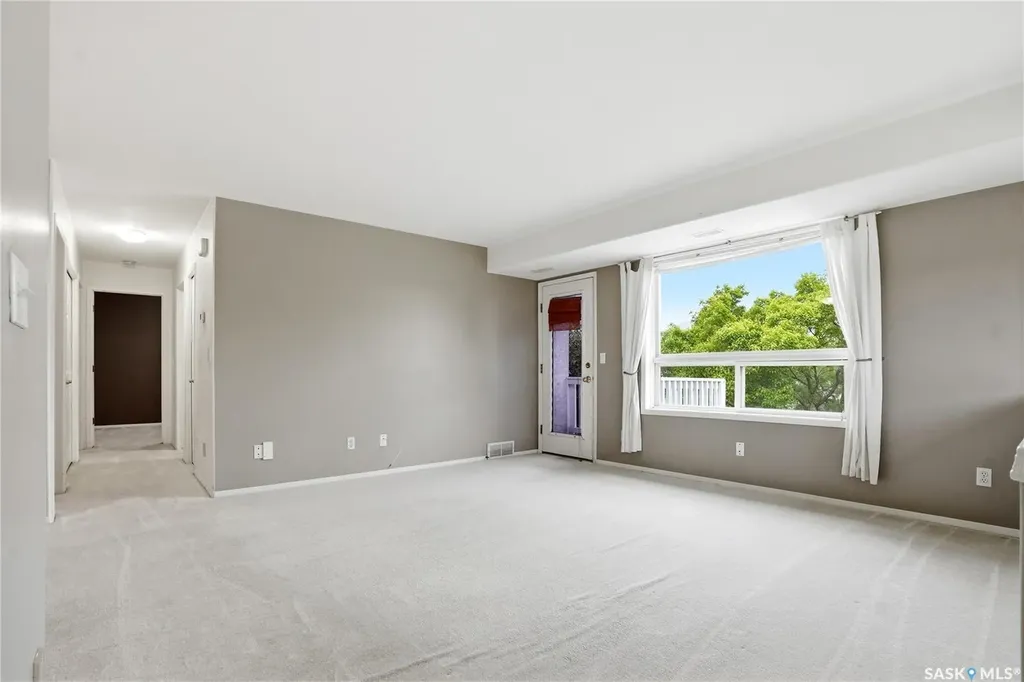 615 Perehudoff Crescent Saskatoon SK S7N 4K6