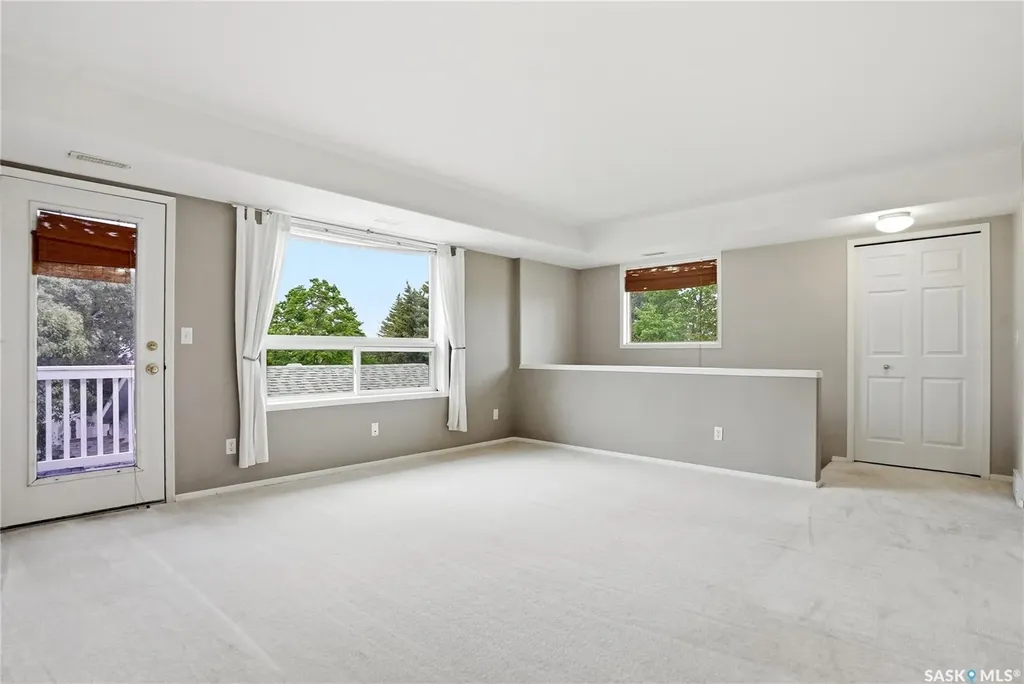 615 Perehudoff Crescent Saskatoon SK S7N 4K6