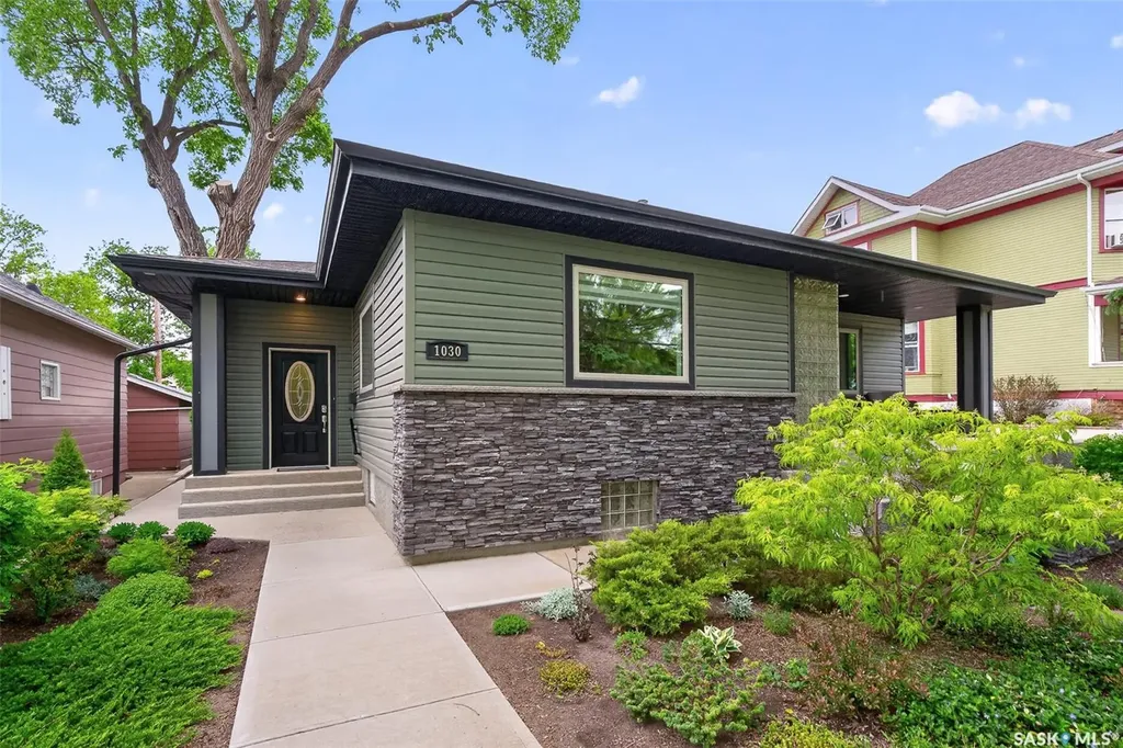 1030 1st Avenue NW Moose Jaw SK S6H 3N2