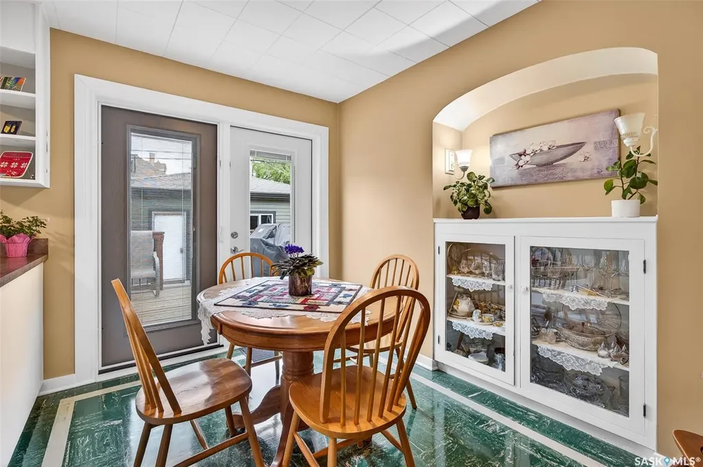 1030 1st Avenue NW Moose Jaw SK S6H 3N2