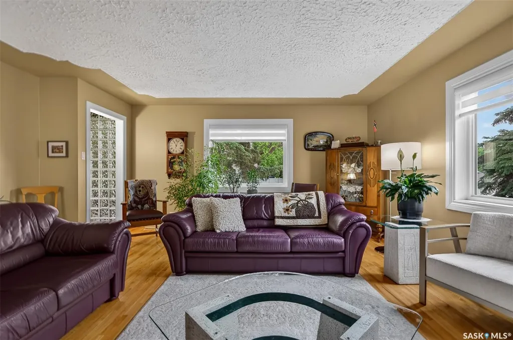 1030 1st Avenue NW Moose Jaw SK S6H 3N2
