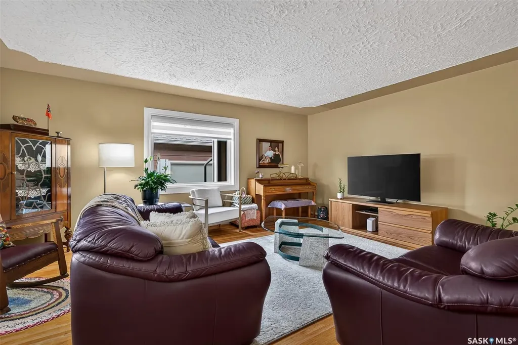1030 1st Avenue NW Moose Jaw SK S6H 3N2