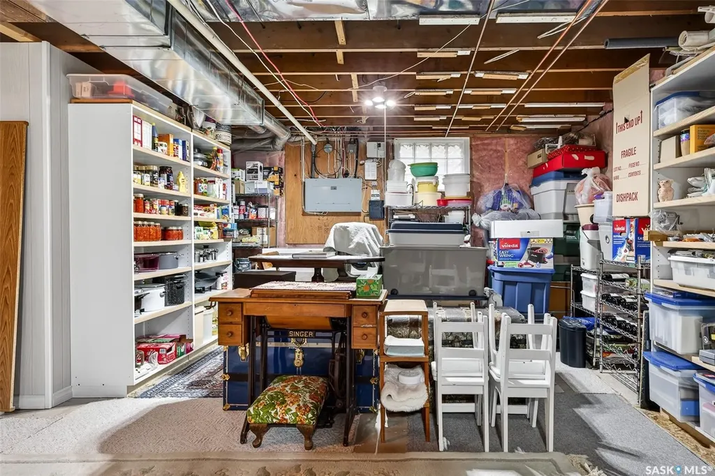 1030 1st Avenue NW Moose Jaw SK S6H 3N2