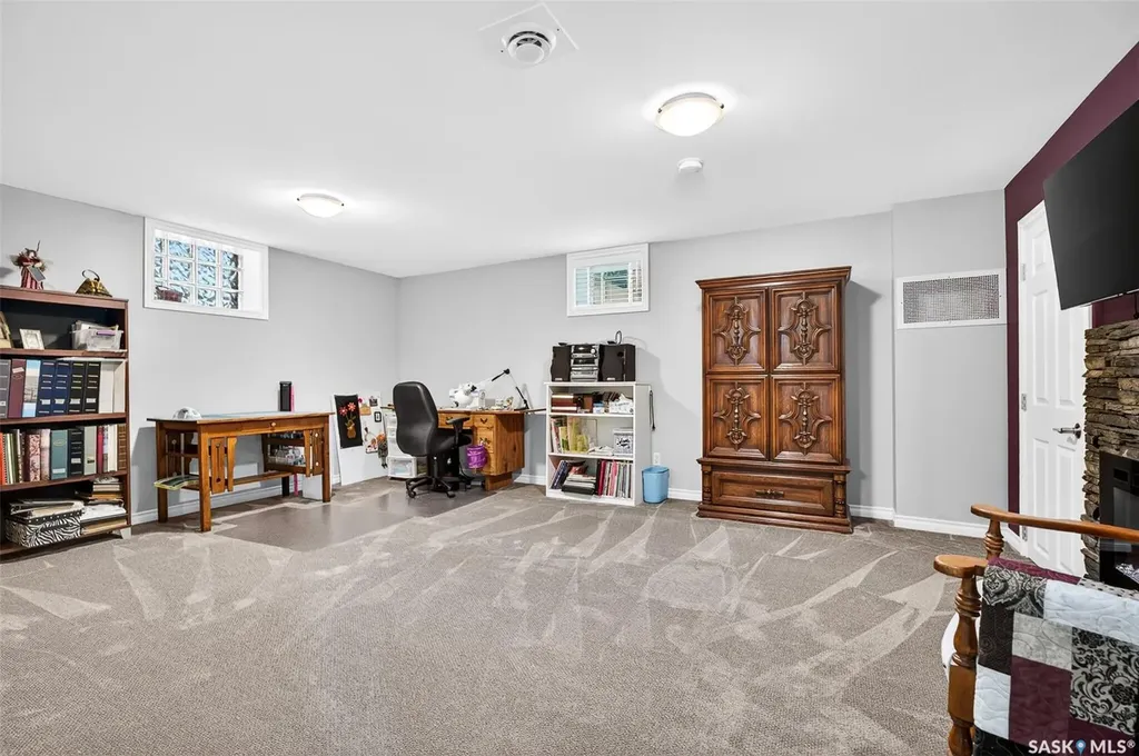 1030 1st Avenue NW Moose Jaw SK S6H 3N2