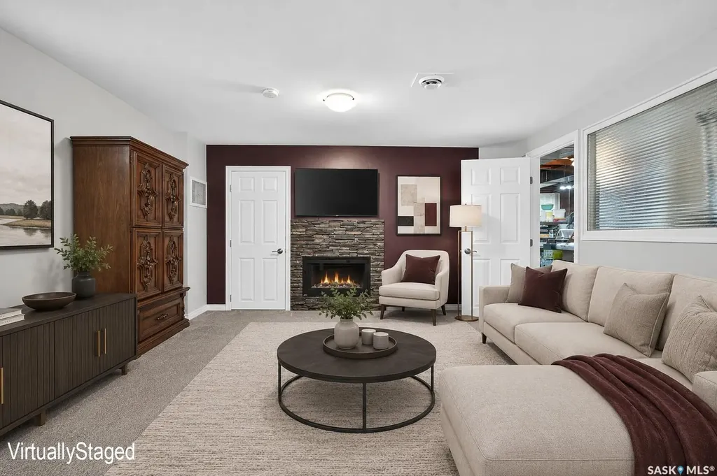1030 1st Avenue NW Moose Jaw SK S6H 3N2