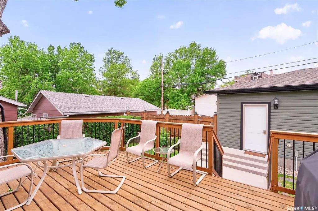 1030 1st Avenue NW Moose Jaw SK S6H 3N2