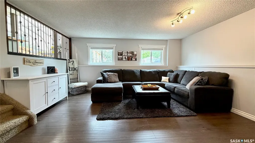 515 Nemeiben Road Saskatoon SK S7J 5G6