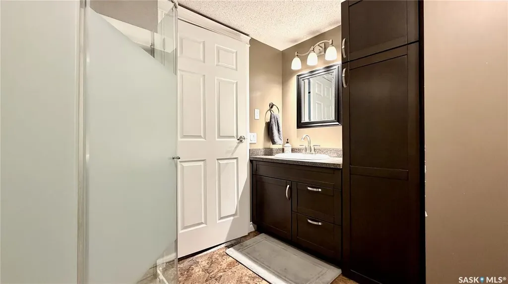 515 Nemeiben Road Saskatoon SK S7J 5G6