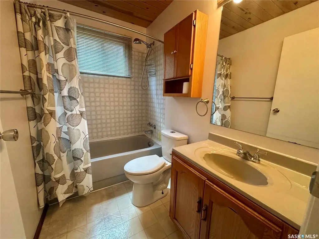 713 Niskemin Drive Northern Admin District SK S0J 1L0