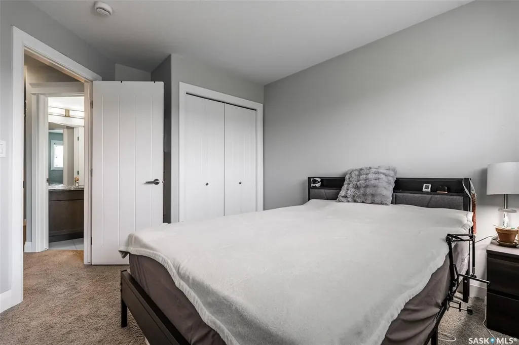 111 Rosewood Gate N Saskatoon SK S7V 0E5
