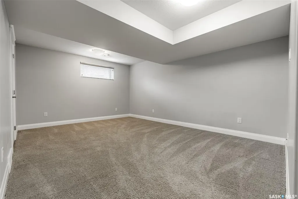 111 Rosewood Gate N Saskatoon SK S7V 0E5
