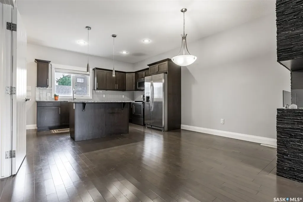 111 Rosewood Gate N Saskatoon SK S7V 0E5