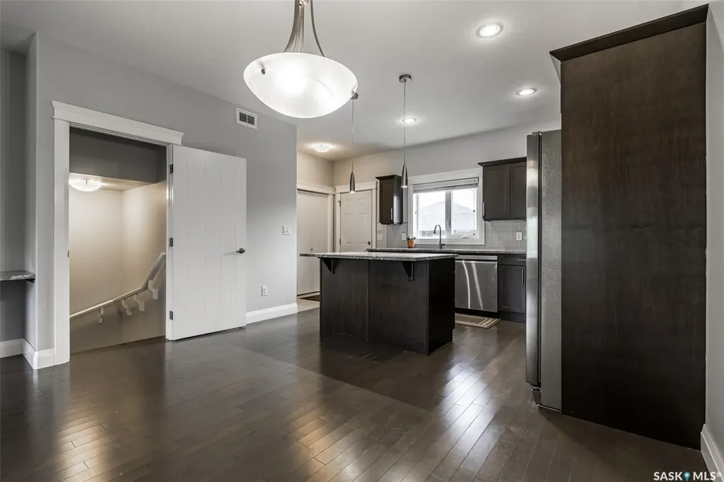 111 Rosewood Gate N Saskatoon SK S7V 0E5
