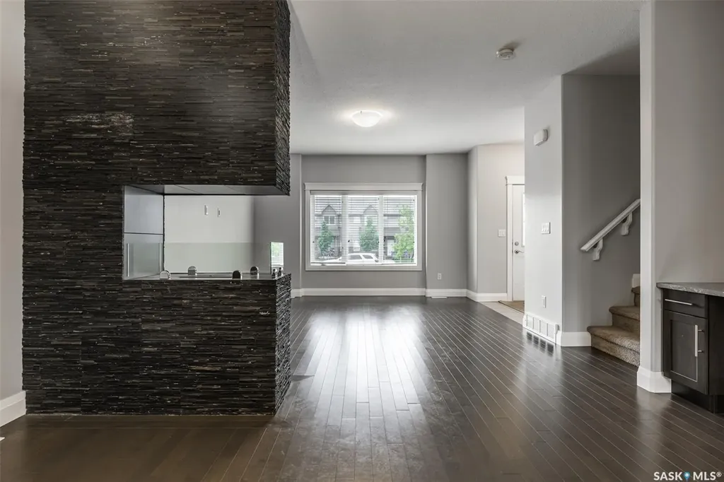 111 Rosewood Gate N Saskatoon SK S7V 0E5
