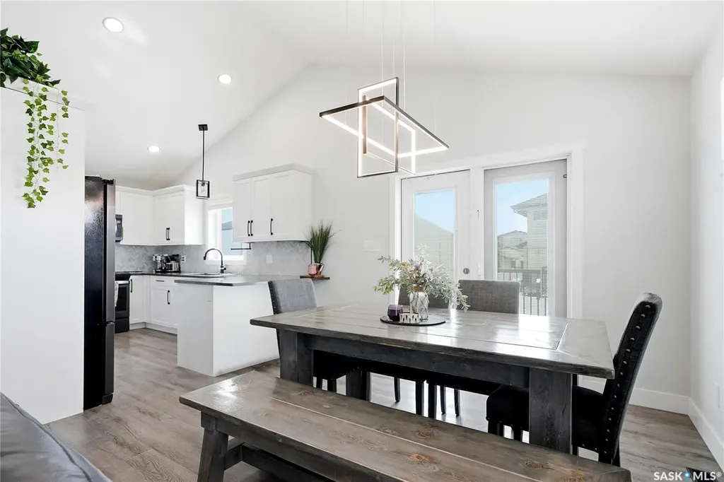 172 Thakur Street Saskatoon SK S7W 1C4