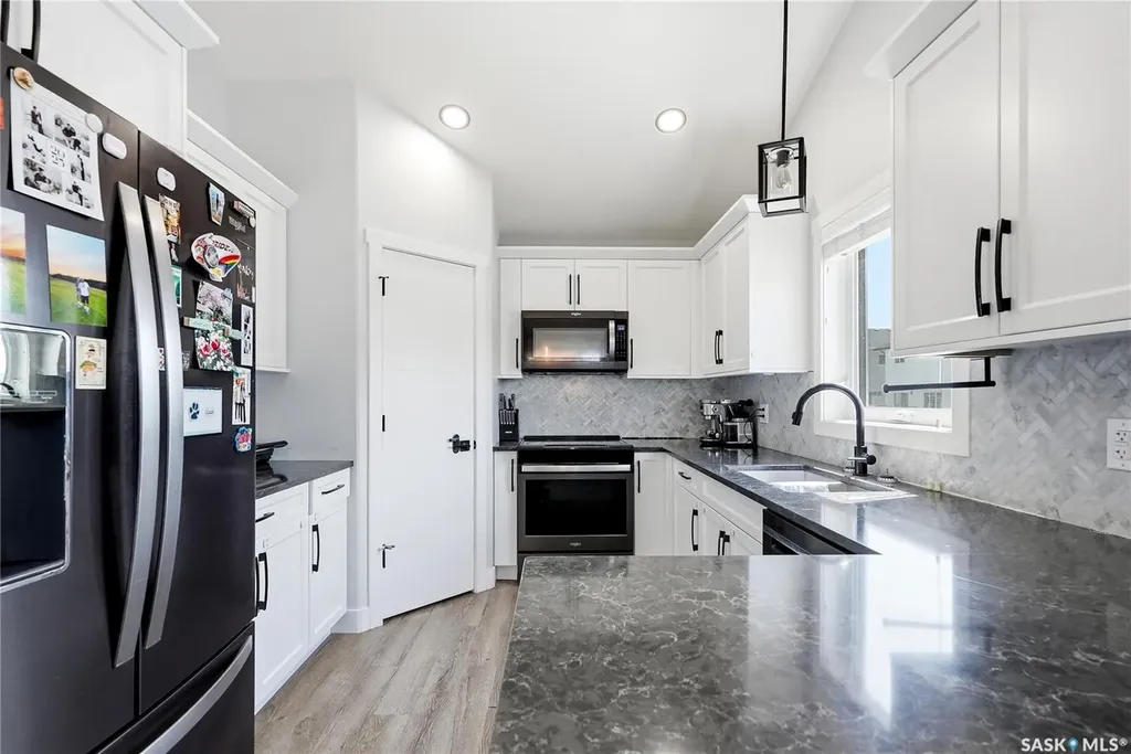172 Thakur Street Saskatoon SK S7W 1C4