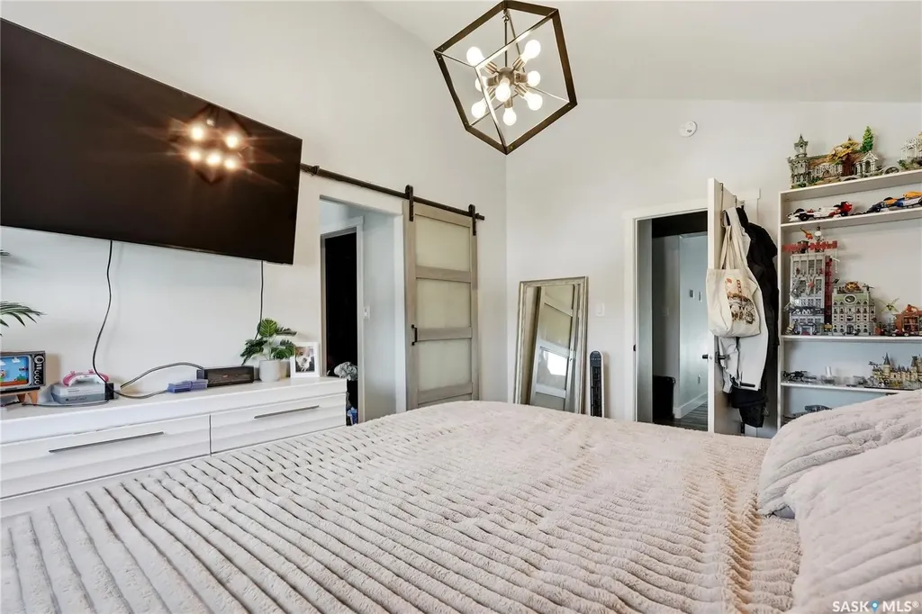 172 Thakur Street Saskatoon SK S7W 1C4