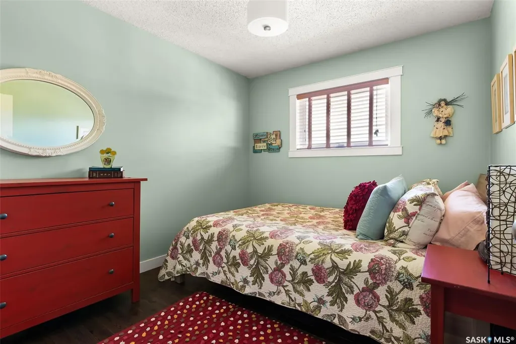 3246 Margaret Road Regina SK S4V 1G6
