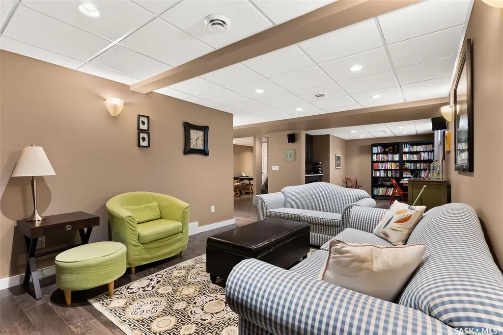 3246 Margaret Road Regina SK S4V 1G6