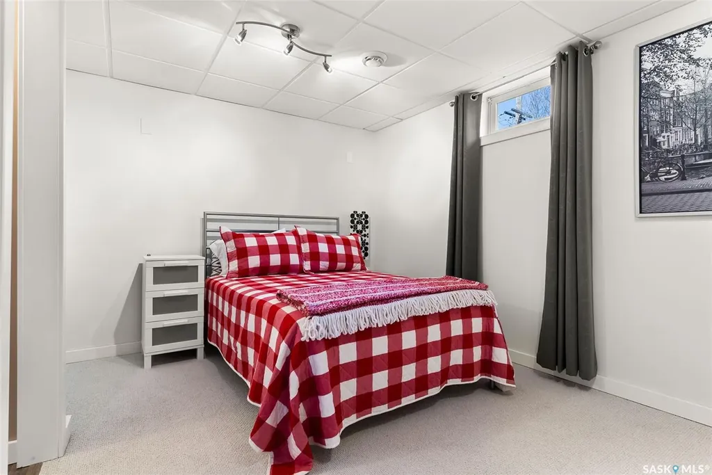 3246 Margaret Road Regina SK S4V 1G6