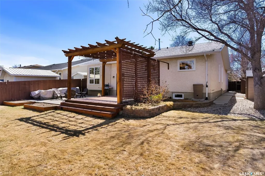 3246 Margaret Road Regina SK S4V 1G6