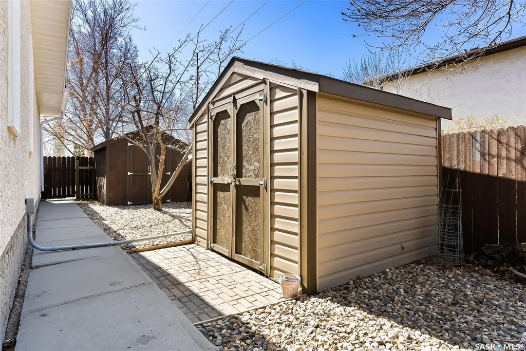 3246 Margaret Road Regina SK S4V 1G6