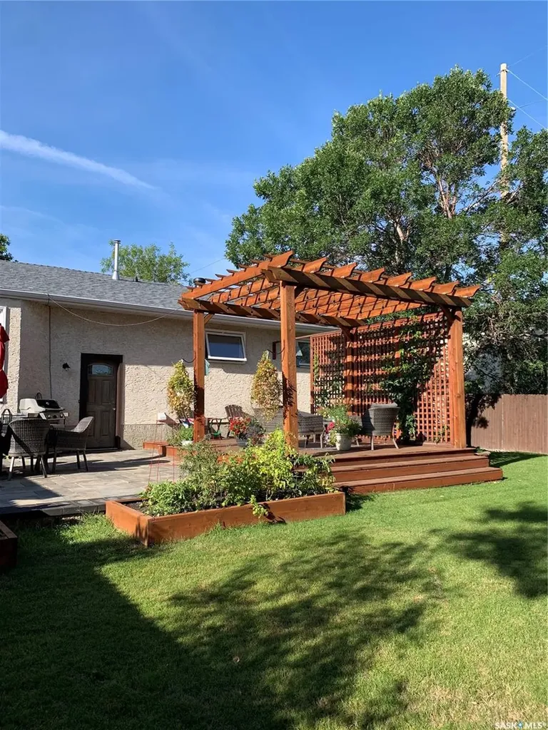 3246 Margaret Road Regina SK S4V 1G6
