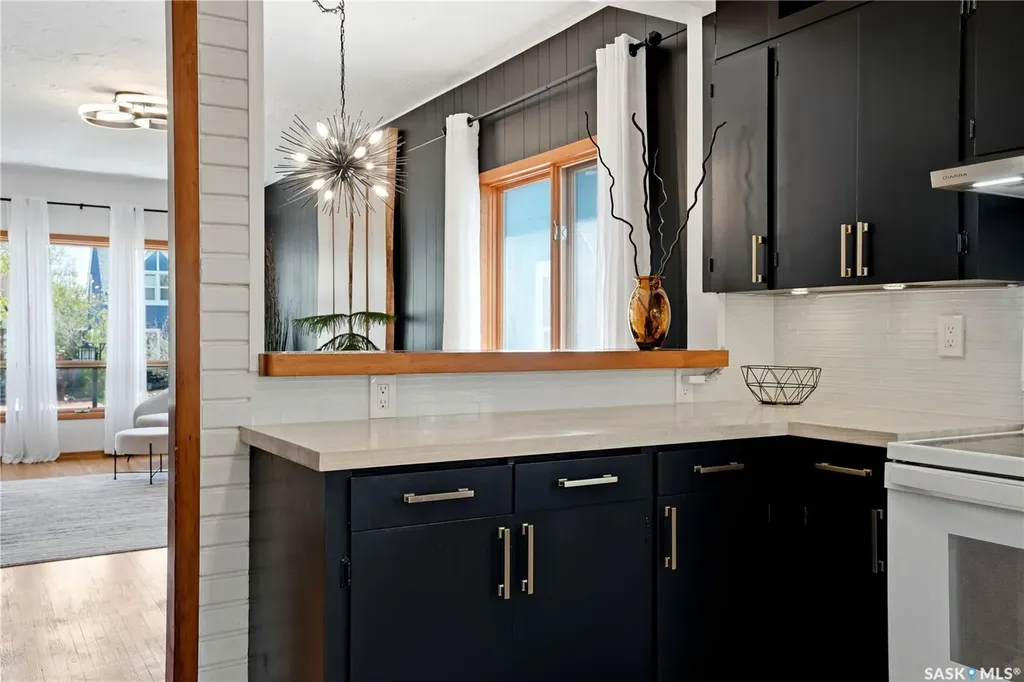 3136 Robinson Street Regina SK S4S 1V5